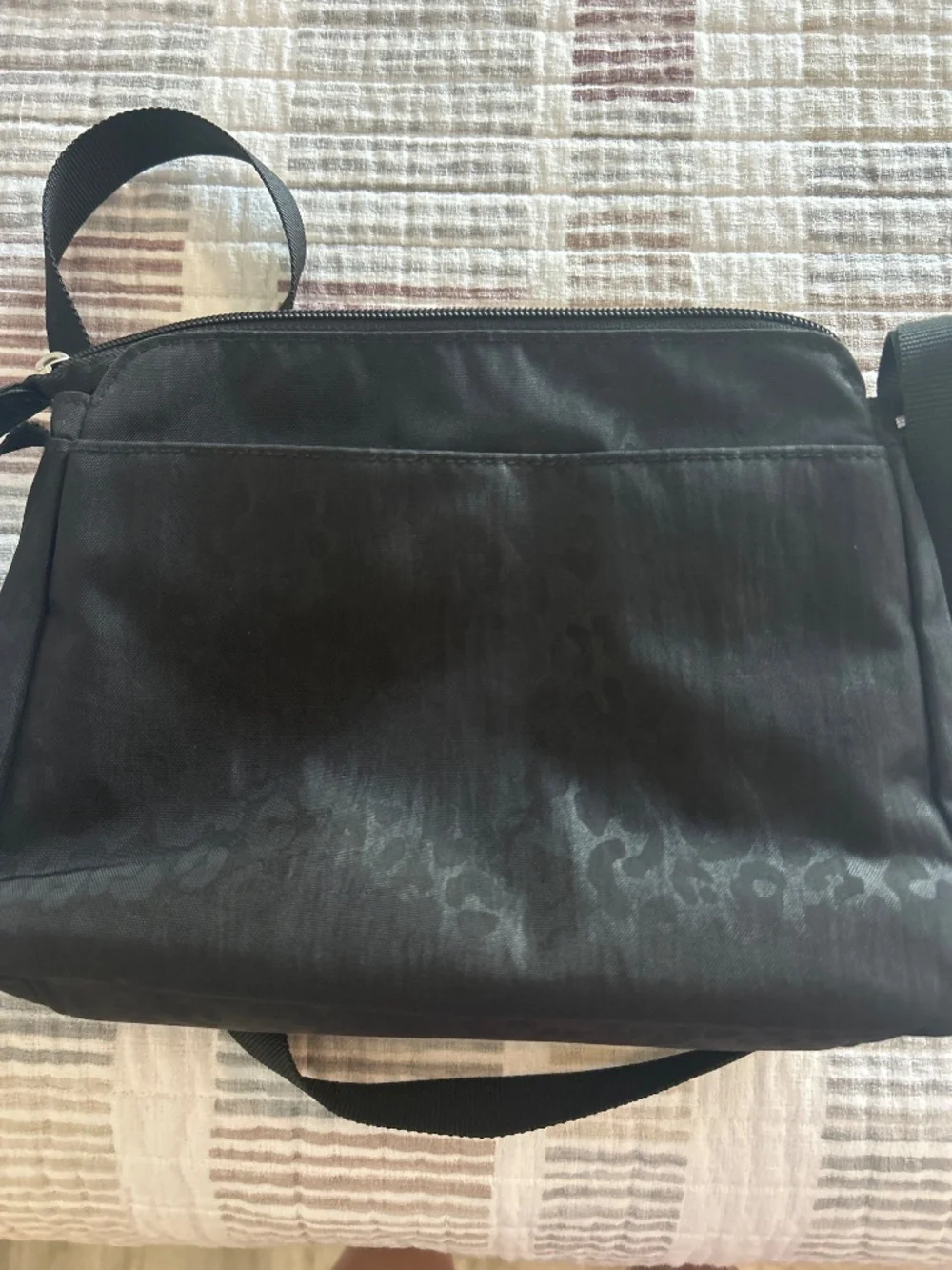 Baggalini crossbody - Picture 6 of 6